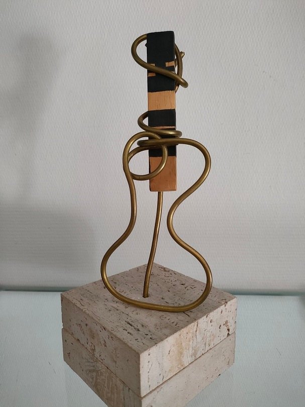 Sculpture Lucía